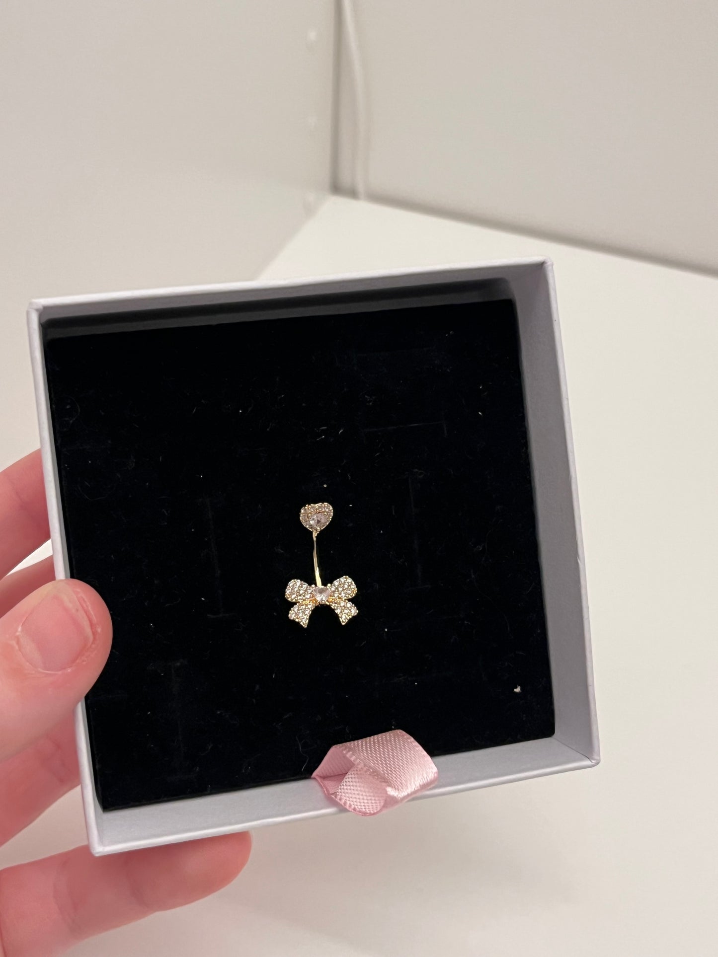 Bowtastic Belly Bar Gold