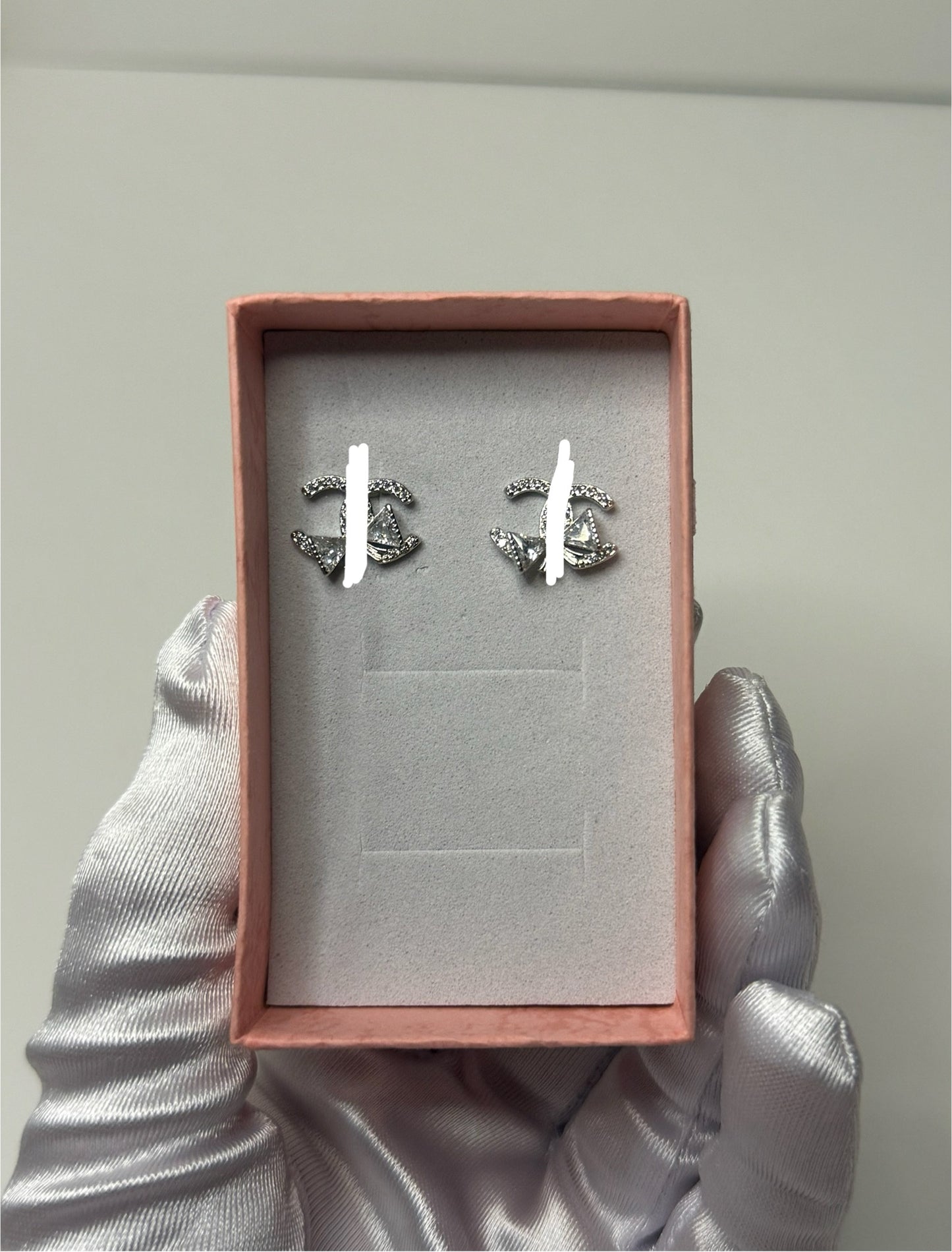 Beautiful Bow CC Earrings Silver