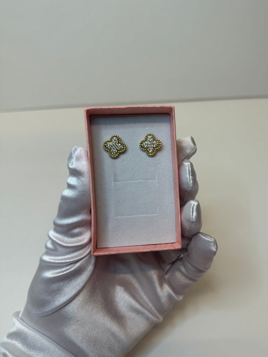 Sleek Clover Gold Earrings