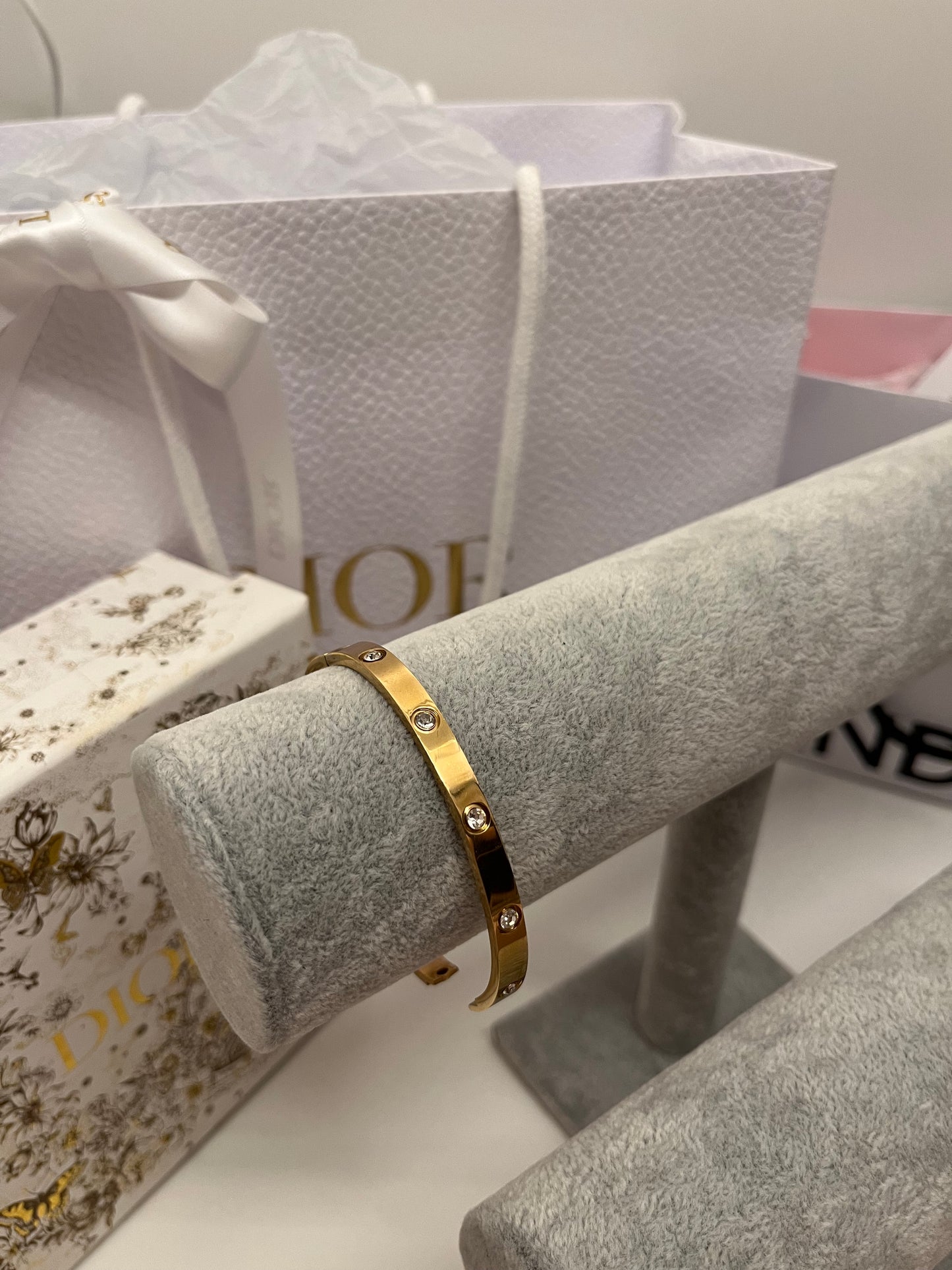 golden glow bangle
